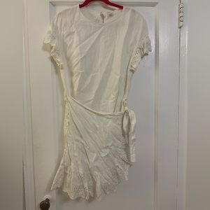 White faux wrap dress, Wilfred, Aritzia, size M